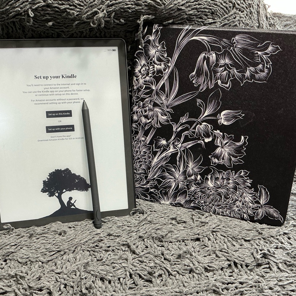 Kindle Scribe with pen and Case - Picture 5 of 7